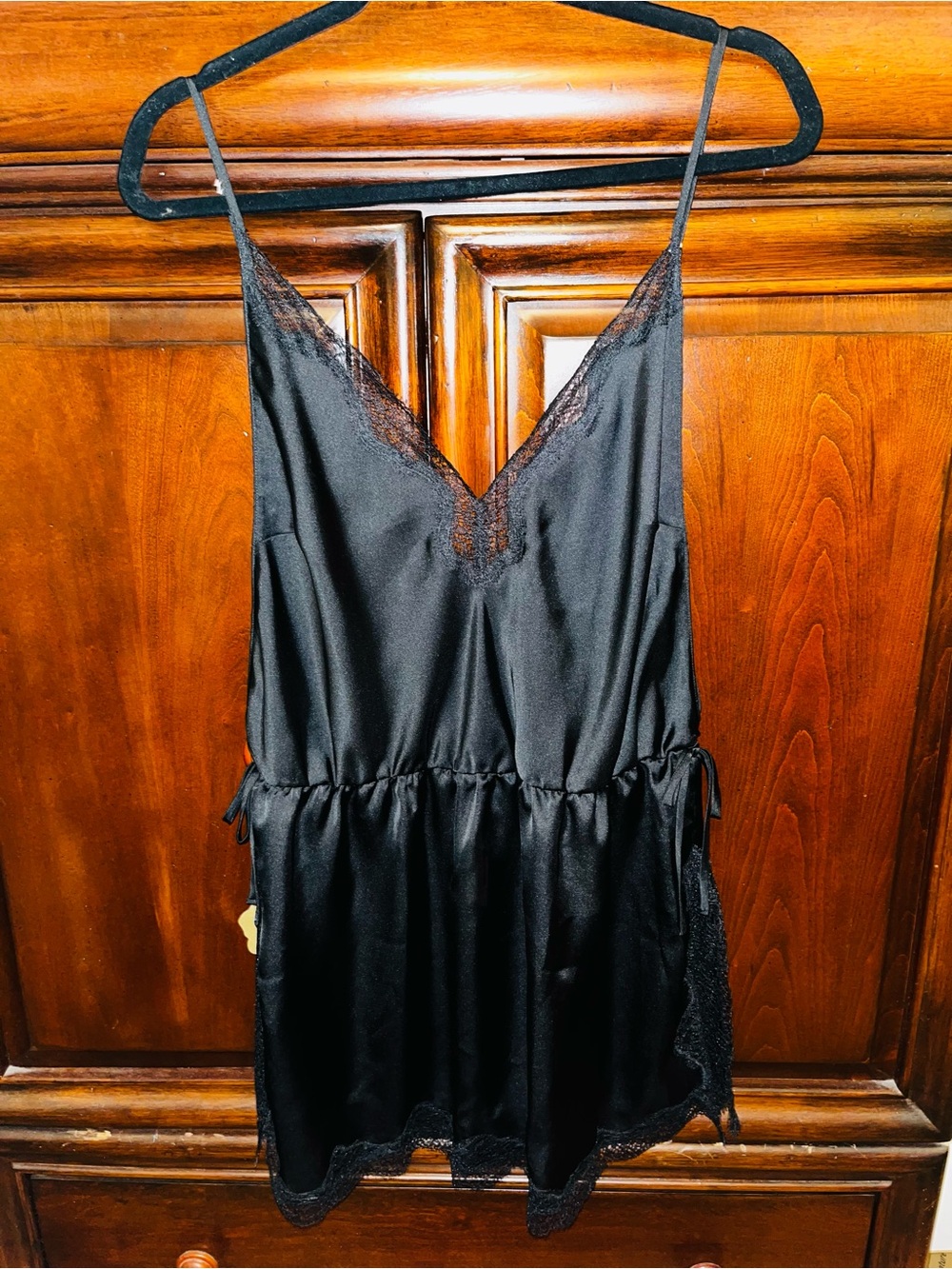 Victoria’s Secret Black Lace Trim Short Satin Chemise Slip XL